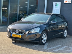 Volvo V60 - 1.6 D2 Kinetic/NAVI/AIRCO/STOELVERWARMING/NETTE STAAT