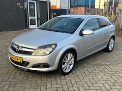 Opel Astra GTC - 1.8 Business 2009 Leer Clima