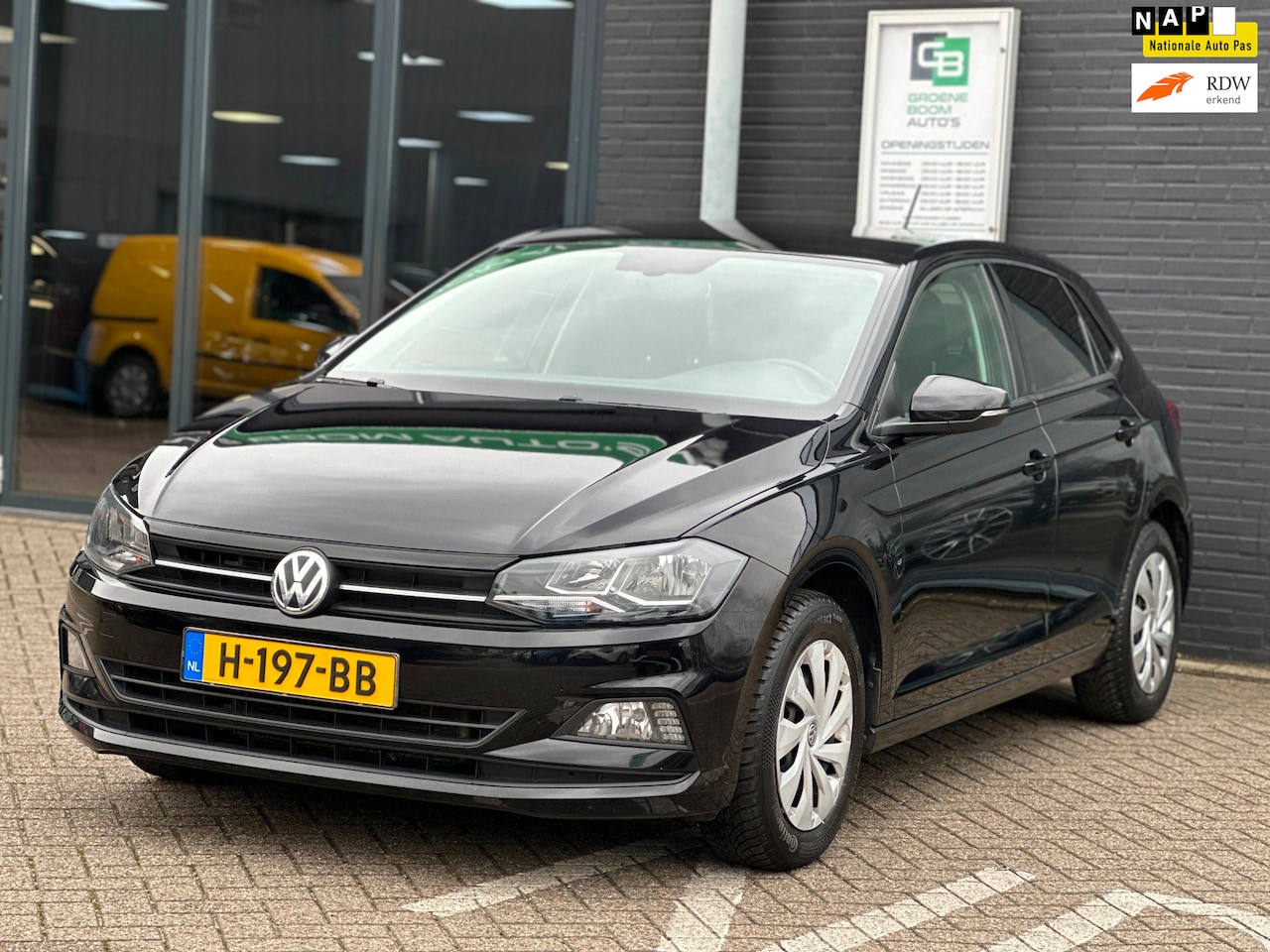 Volkswagen Polo - 1.0 TSI Comfortline/CAMERA/NAVI/CARPLAY/NETTE STAAT!! - AutoWereld.nl