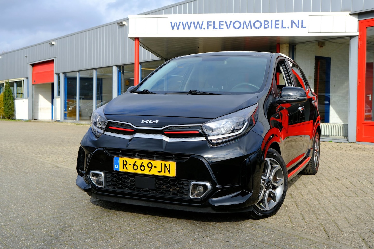 Kia Picanto - 1.0 DPi GT-Line Aut. 1e Eigenaar!|Navi|Leder|Carplay|Clima - AutoWereld.nl