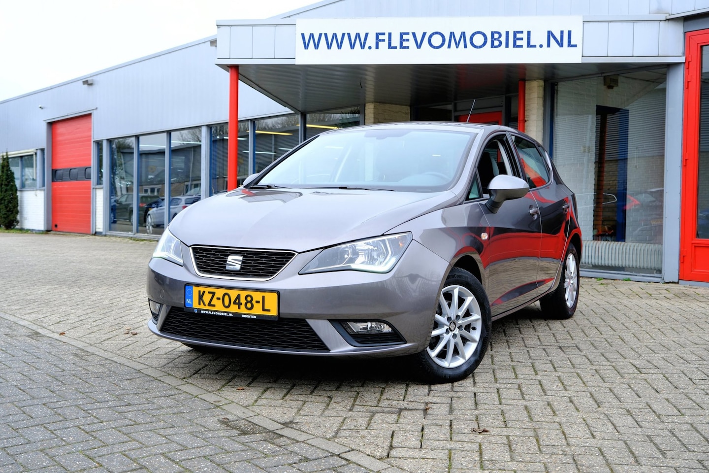SEAT Ibiza - 1.0 EcoTSI Style Connect Navi|Airco|CarPlay|LMV - AutoWereld.nl