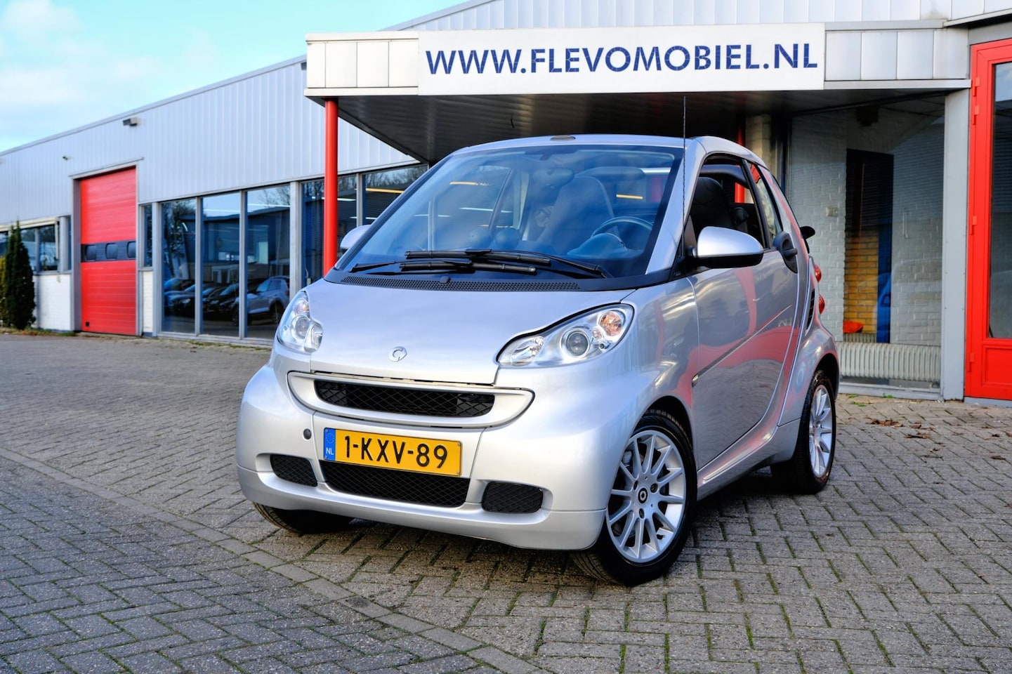Smart Fortwo cabrio - 1.0 mhd Passion Aut. Airco|LMV - AutoWereld.nl
