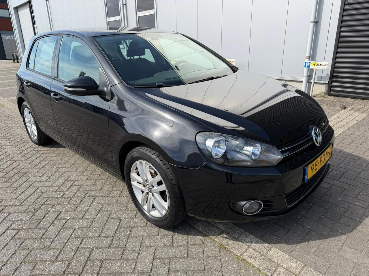 Volkswagen Golf - 1.4 TSI Highline Nieuwe koppeling Gereviseerd DSG Bak - AutoWereld.nl