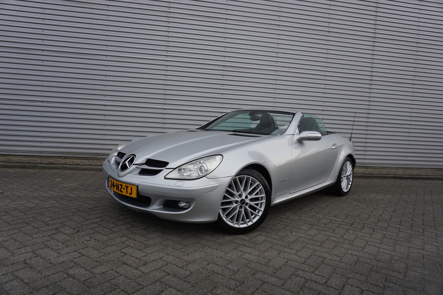 Mercedes-Benz SLK-klasse - 200 K. Automaat - Airco / Cruise / Leder / Stoelverw. / Lm velgen / NAP - AutoWereld.nl