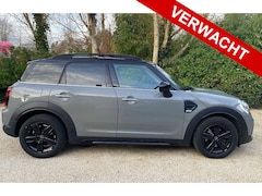 MINI Countryman - 1.5 Cooper Chili Panoramadak Carplay SportLeder HarmanKardon Keyless Navi Led Camera Pdc