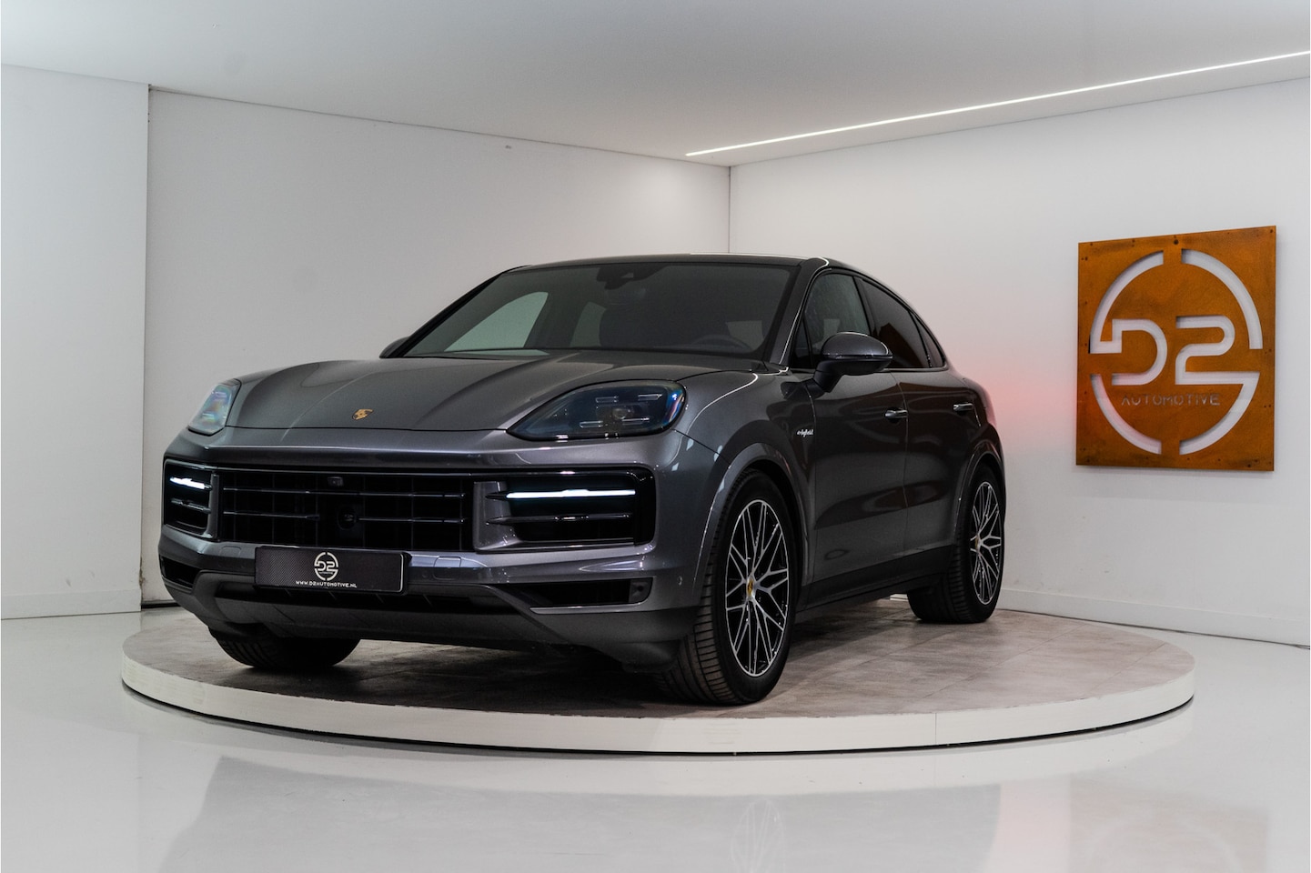 Porsche Cayenne Coupé - 3.0 E-Hybrid 462PK | InnoDrive | Bose | Trekhaak | Sportchrono | VOL! Fabrieksgarantie - AutoWereld.nl