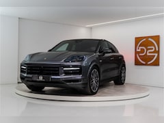 Porsche Cayenne Coupé - 3.0 E-Hybrid 470PK | InnoDrive | Bose | Trekhaak | Sportchrono | VOL Fabrieksgarantie