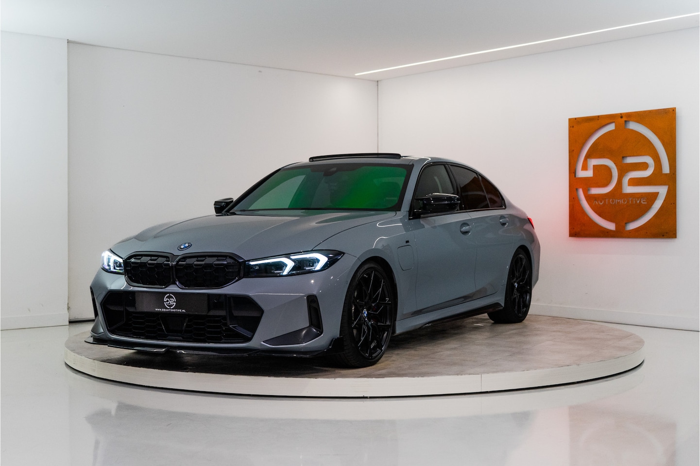 BMW 3-serie - 320e M-Sport Pro 204PK | Shadow | Pano | ACC | Sfeer | Laser | Fabrieksgarantie - AutoWereld.nl