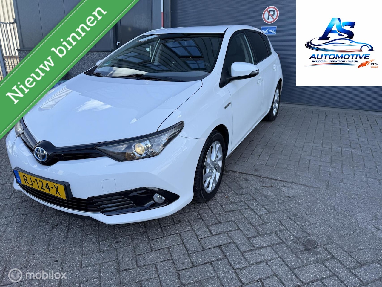 Toyota Auris - 1.8 Hybrid Dynamic Go 1.8 Hybrid Dynamic Go - AutoWereld.nl