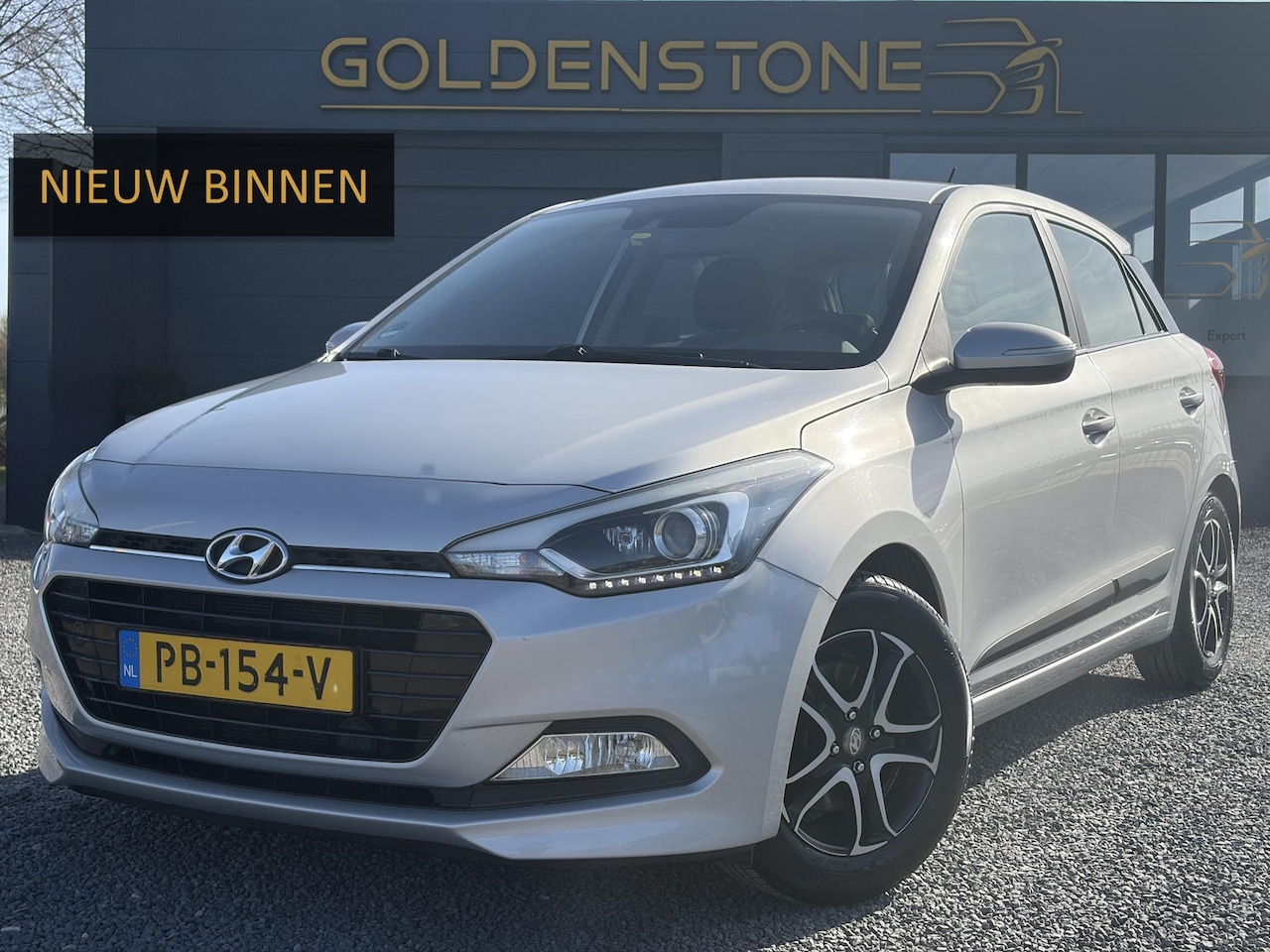 Hyundai i20 - 1.0 T-GDI i-Motion Trekhaak,Airco,Cruise,102pk,Rijstrooksensor,Pdc,Lm velgen,4x Elekt.Rame - AutoWereld.nl