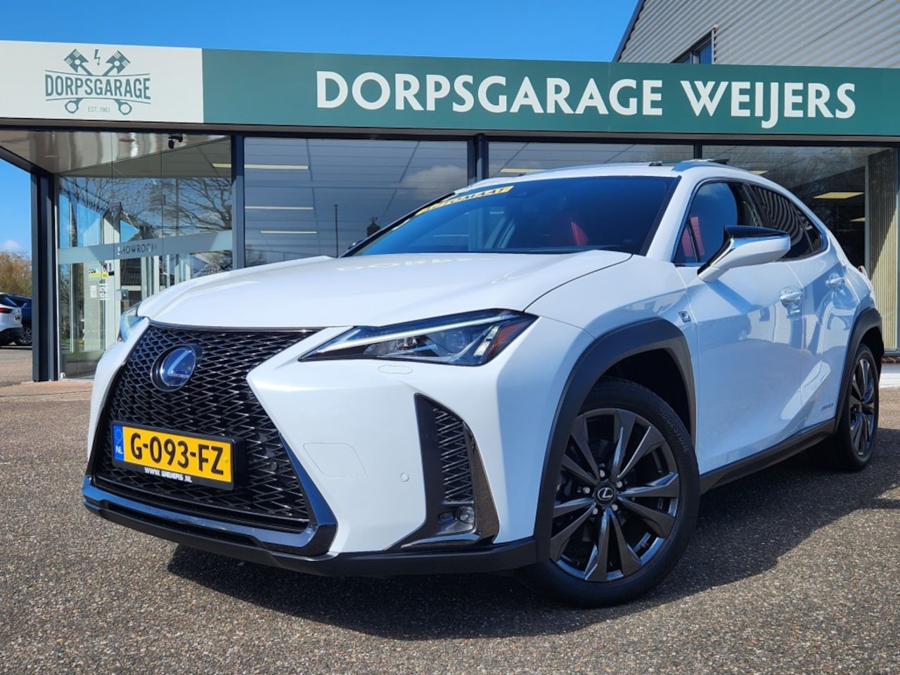 Lexus UX - 250H F Sport, Schuifdak, Sportstoelen, Android/Apple, Cruise, Camera, Navigatie - AutoWereld.nl
