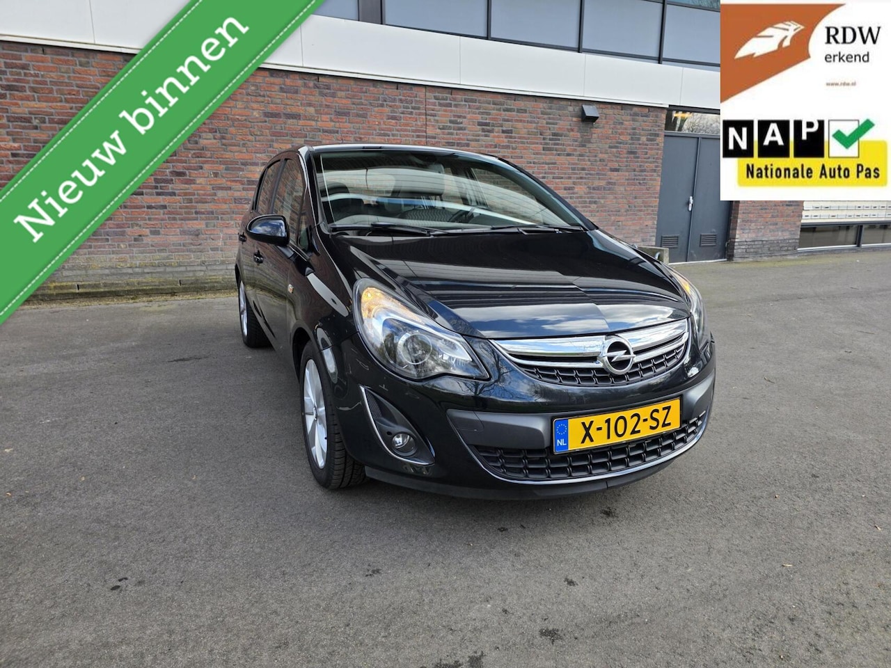 Opel Corsa - 1.4-16V 5Drs Design Ed. Navi/PDC/Stoel-Stuur verw - AutoWereld.nl