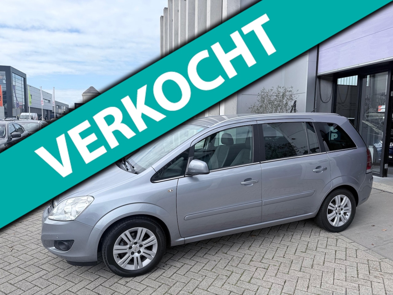 Opel Zafira - 1.8 Cosmo 7PERS! NAVI! CLIMA! CRUISE! PDC! INRUIL MOGELIJK! - AutoWereld.nl
