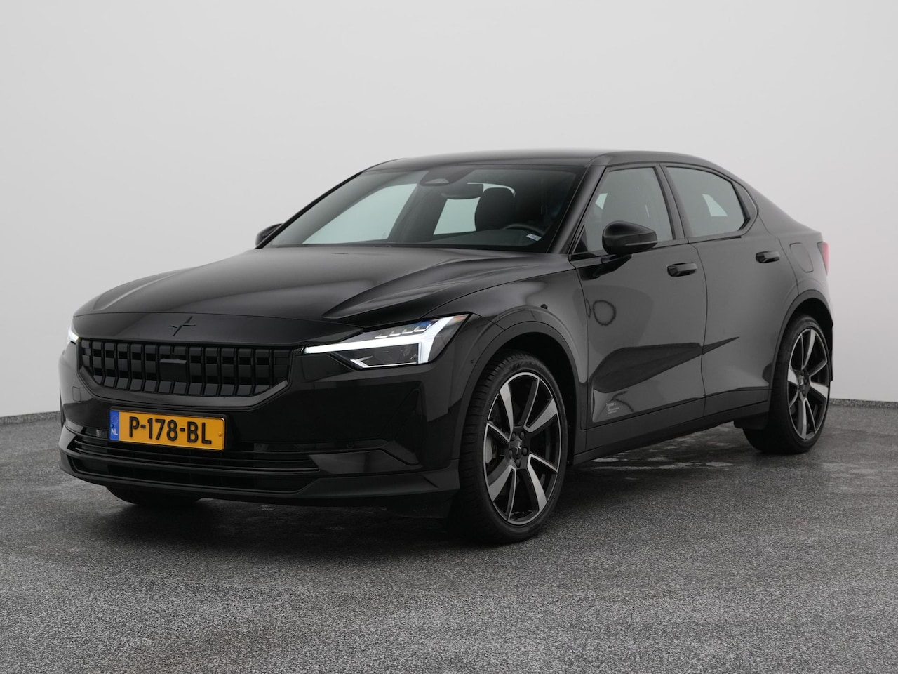 Polestar 2 - Standard Range Single Motor 63kWh | CAMERA | KEYLESS | STOELVERWARMING - AutoWereld.nl