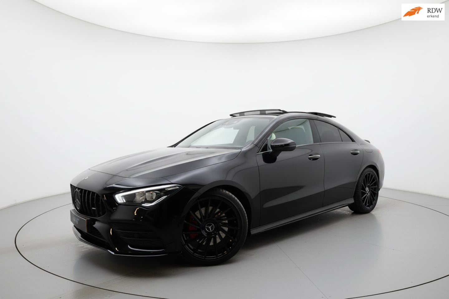 Mercedes-Benz CLA-Klasse - 220 4MATIC PANO SFEER CAMERA - AutoWereld.nl