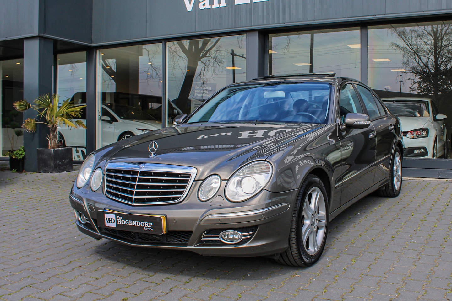 Mercedes-Benz E-klasse - 350 Avantgarde NAVI XENON SCHUIFDAK LUCHTVERING NAP - AutoWereld.nl