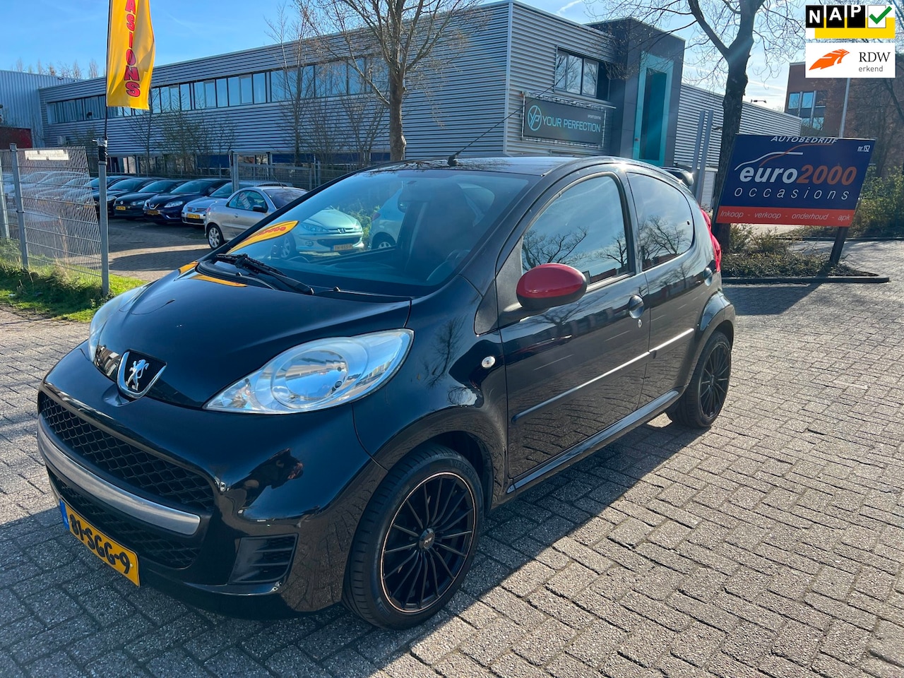 Peugeot 107 - 1.0-12V XS - AIRCO - NIEUWE JAAR APK - NAP ! - AutoWereld.nl