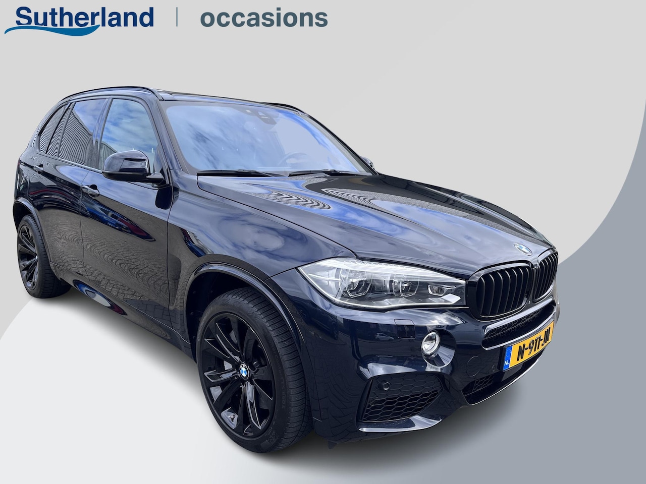 BMW X5 - xDrive50i High Executive 7p. 450pk | M Pakket | Elek. Trekhaak | Panoramadak | Winterset | - AutoWereld.nl