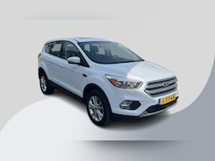 Ford Kuga - 1.5 EcoBoost Titanium 182pk | Trekhaak | Winterpack | Panoramadak