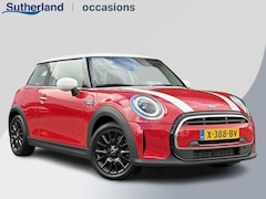 MINI Cooper - 1.5 Camden Edition 136pk Automaat | PDC | Navi | Cruise Control | Climate Control | Leer |