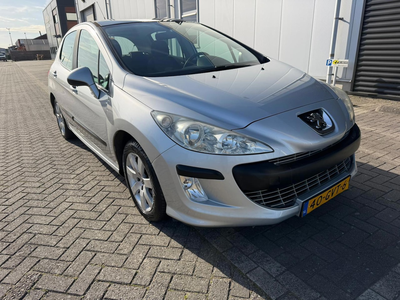 Peugeot 308 - 1.6 VTi XS Nieuwe APK Pano Airco - AutoWereld.nl