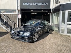 Mercedes-Benz C-klasse - 30 CDI AMG/Origineel AMG/Vol Opties/Xenon/Leder/Facelift