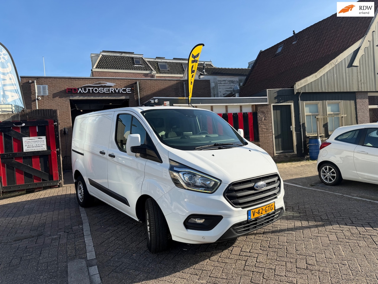 Ford Transit Custom - 280 2.0 TDCI L1H2 Trend 280 2.0 TDCI L1H2 Trend - AutoWereld.nl