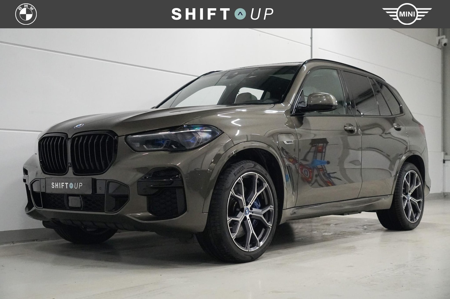 BMW X5 - xDrive45e M-Sport | Panoramadak | Head Up | Laser - AutoWereld.nl