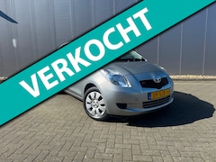 Toyota Yaris - 1.3 VVTi Terra|DEALEROH|AIRCO|CRUISE|TREKHK|5DRS