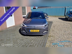 Hyundai i20 - 1.0 T-GDI i-Motion passion ( sportvelgen , stoelverwarming , stuur verwarming , )