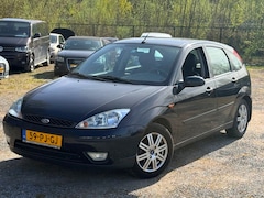 Ford Focus - 1.6-16V Futura