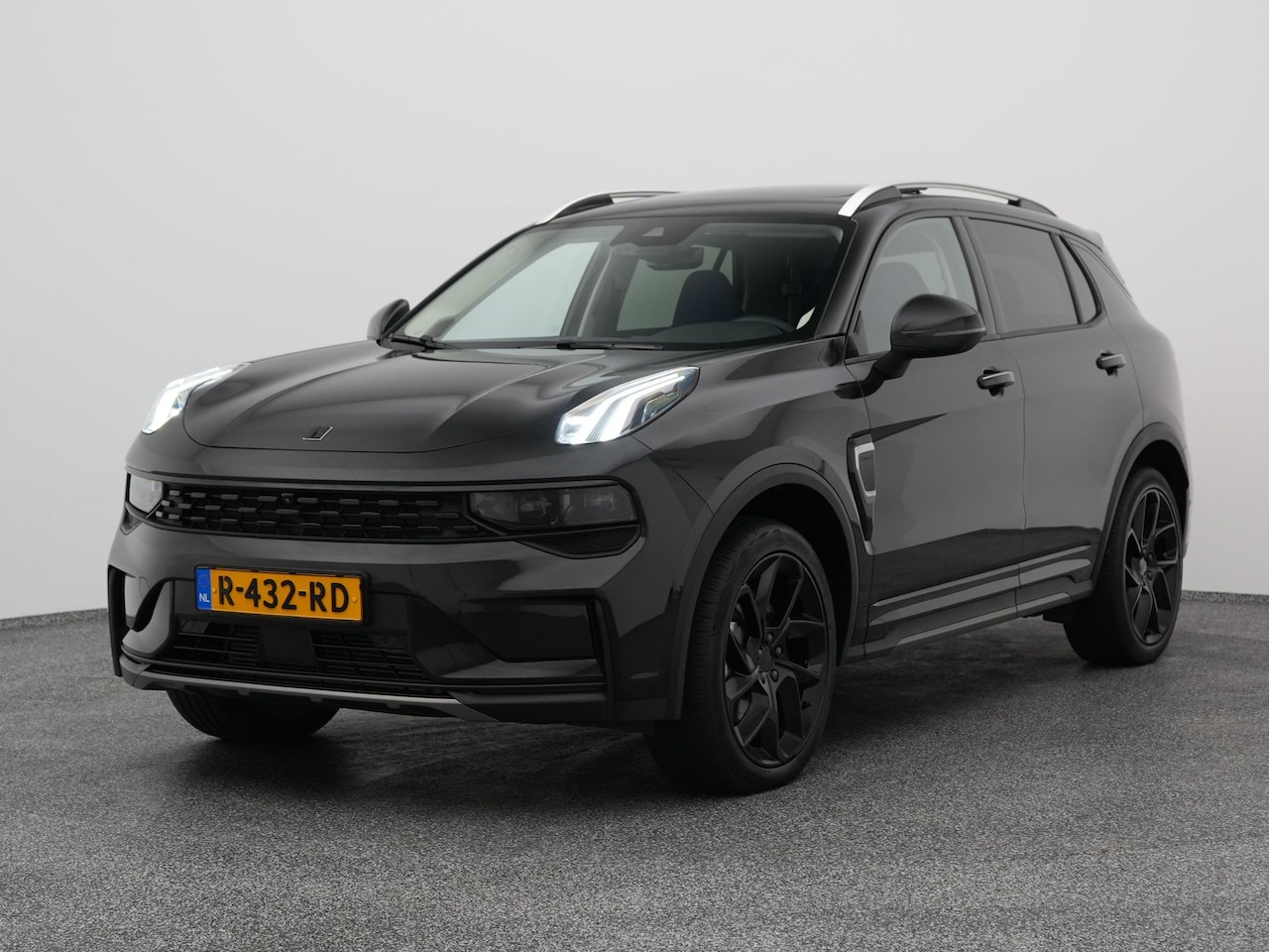 Lynk & Co 01 - 1.5 Plug-in Hybrid | 360° | BLACK | NLD AUTO - AutoWereld.nl