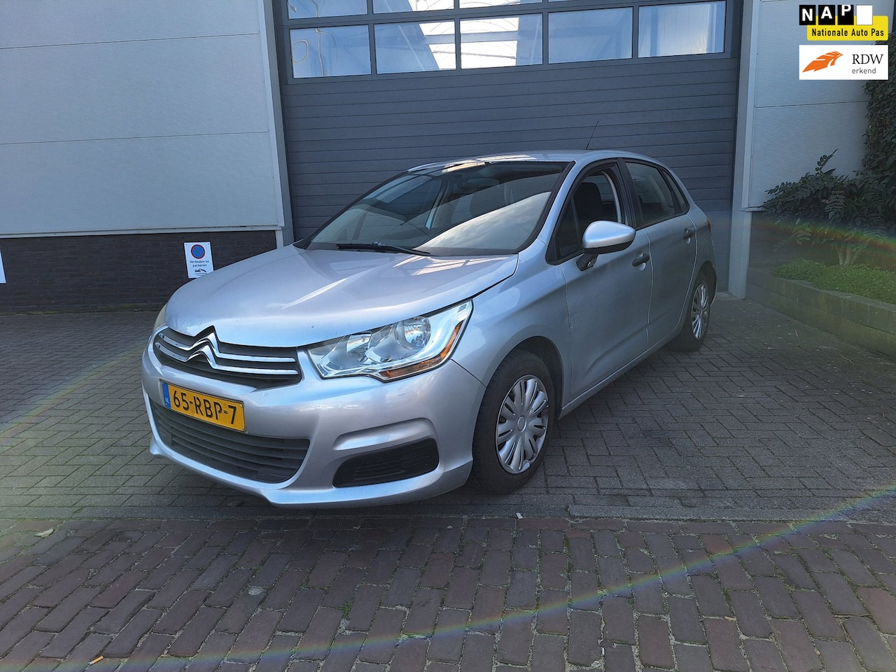 Citroën C4 - | 1.4 VTi Attraction | Tekst lezen | - AutoWereld.nl
