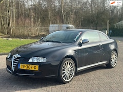 Alfa Romeo GT - 1.8 T.Spark Distinctive/AIRCO/CRUISE/LEDER/VERWARMDE VOORST/PARKEERSENS ACHTER/TREKHAAK