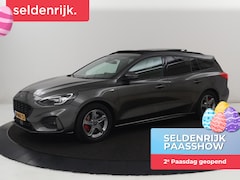 Ford Focus - 1.5 EcoBoost ST Line X | Panoramadak | Trekhaak | Adaptive cruise | Stoelverwarming | Half