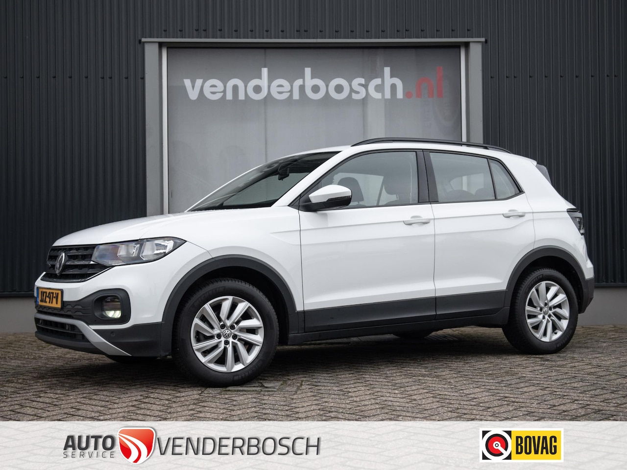 Volkswagen T-Cross - 1.0 TSI Life 95pk | Navi | Parkeersensoren - AutoWereld.nl