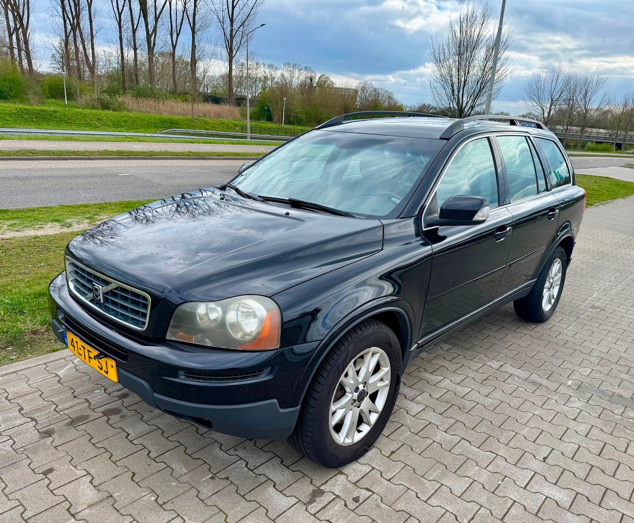 Volvo XC90 - 2.5 T Momentum 2.5 T Momentum - AutoWereld.nl