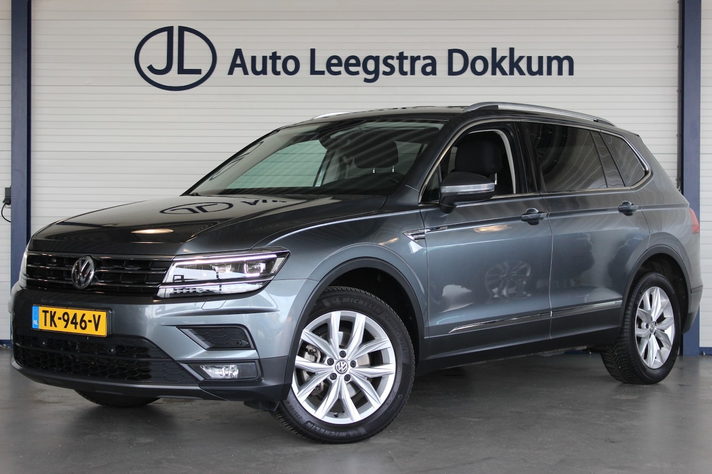 Volkswagen Tiguan Allspace - 1.4 TSI Comfortline Business 7-persoons | Trekhaak | LED Matrix | Adapt. Cruise | Carplay - AutoWereld.nl