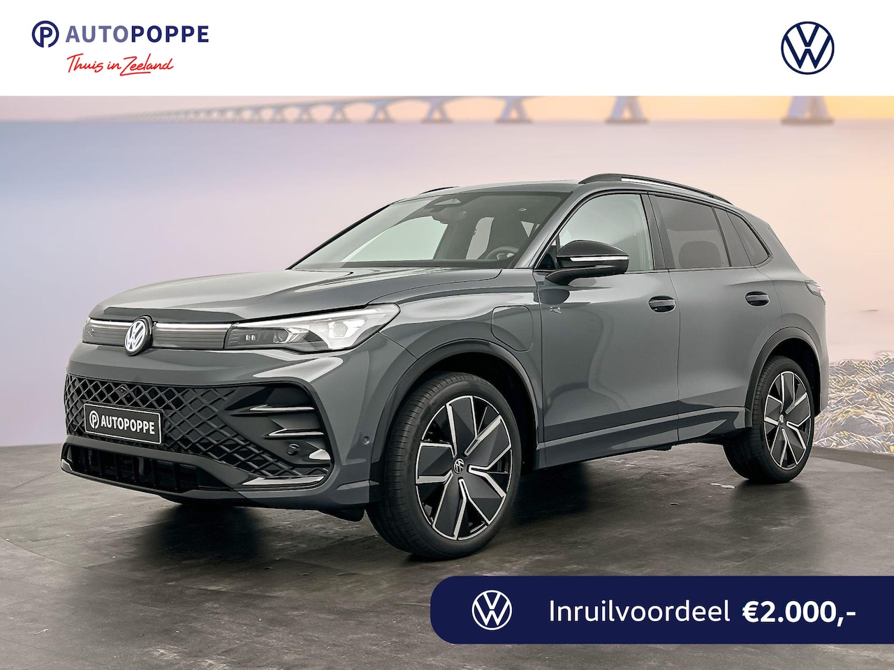 Volkswagen Tiguan - R-Line Edition Plug in Hybride 204 pk Black Style Pakket - AutoWereld.nl