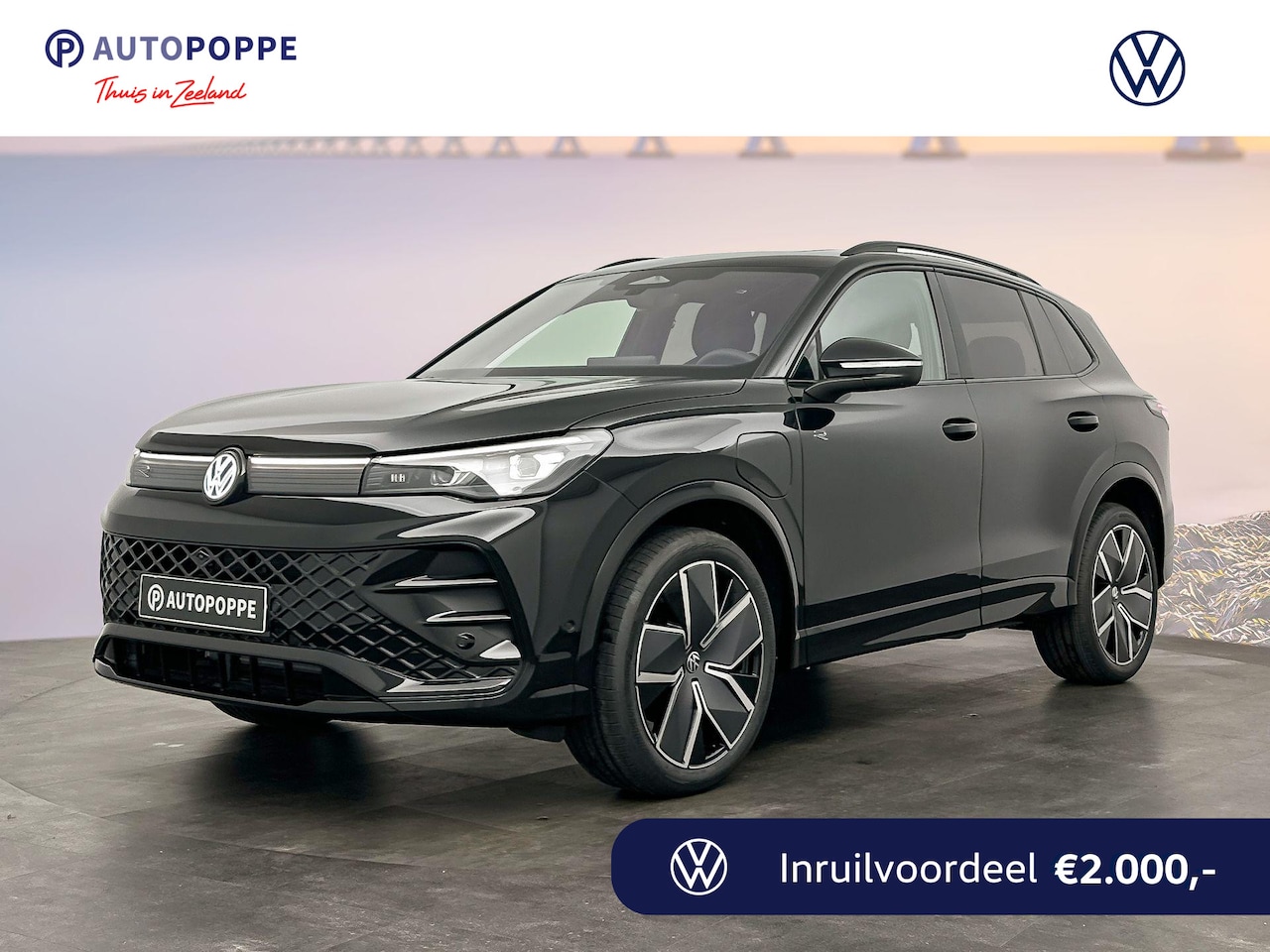 Volkswagen Tiguan - R-Line Edition Plug in Hybride 272 pk Black Style Pakket - AutoWereld.nl