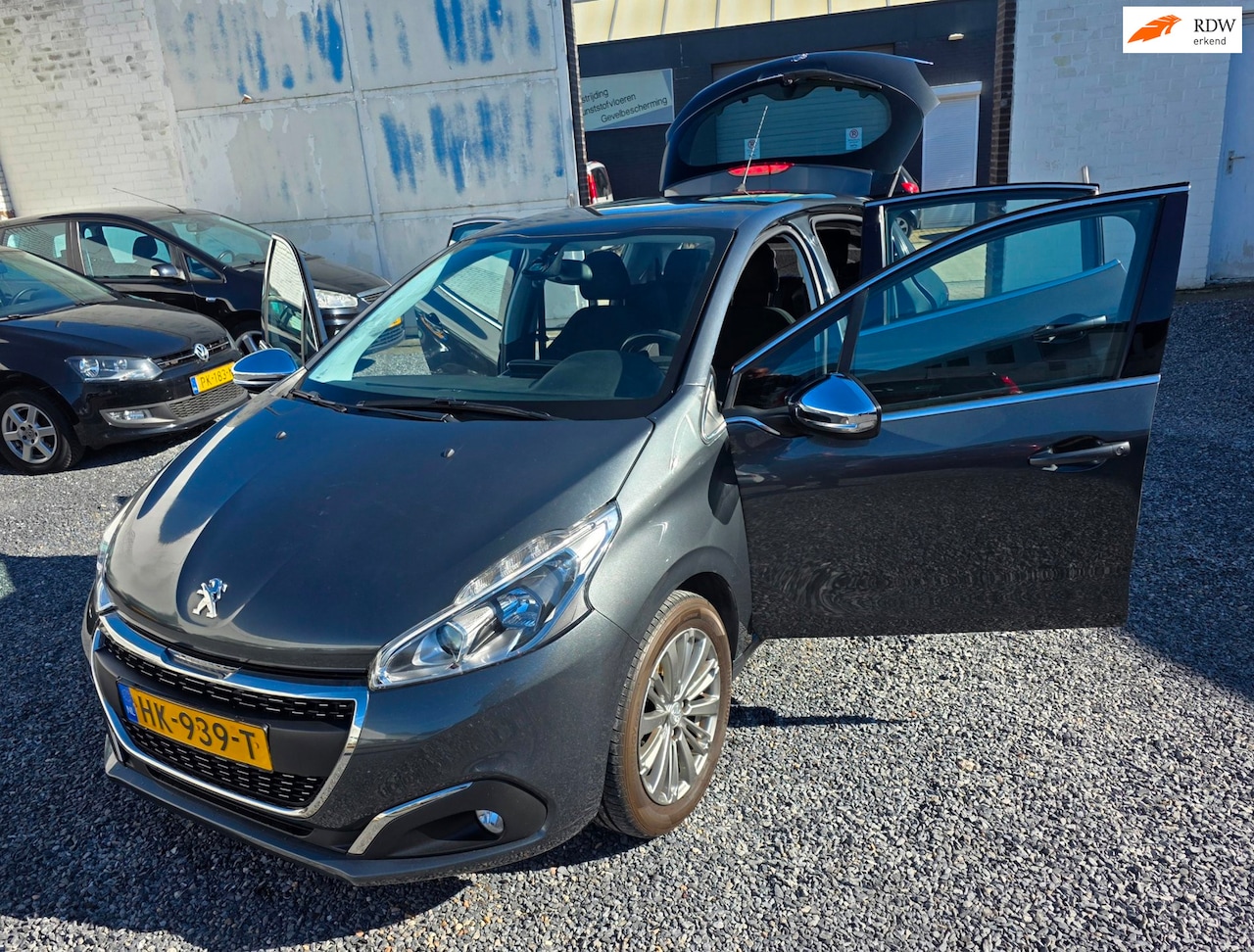 Peugeot 208 - 1.2 PureTech Allure ZEER NETJES - AutoWereld.nl
