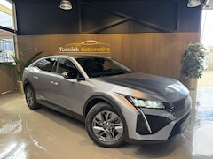 Peugeot 408 - 1.6 HYbrid Allure 180 EAT8 251pk Automaat, LMV, Navigatie,