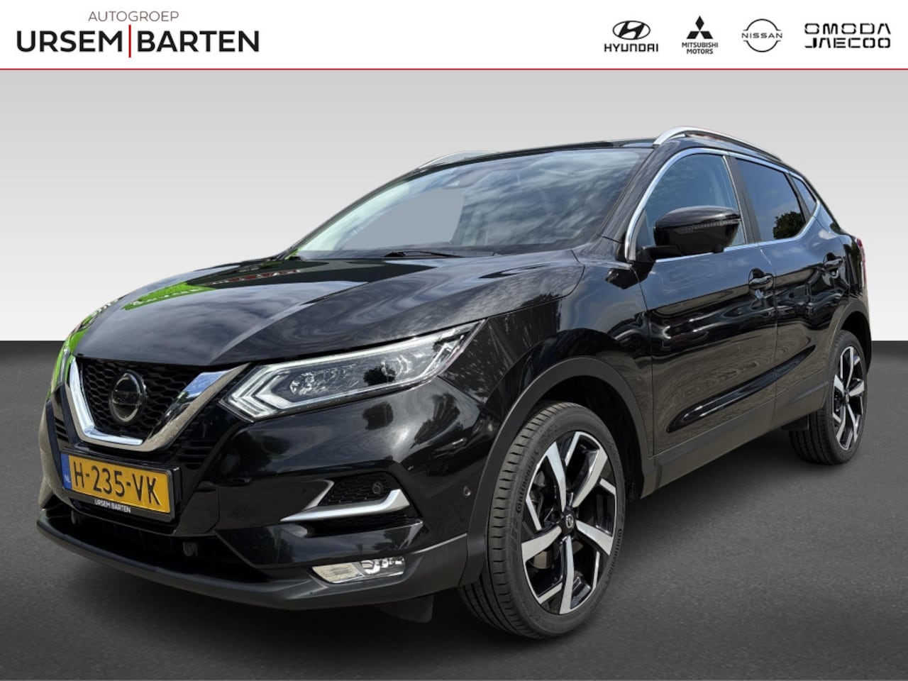 Nissan Qashqai - 1.3 DIG-T Tekna trekhaak 1300kg | 19 inch LM velgen | 360 graden camera | panorama-dak - AutoWereld.nl