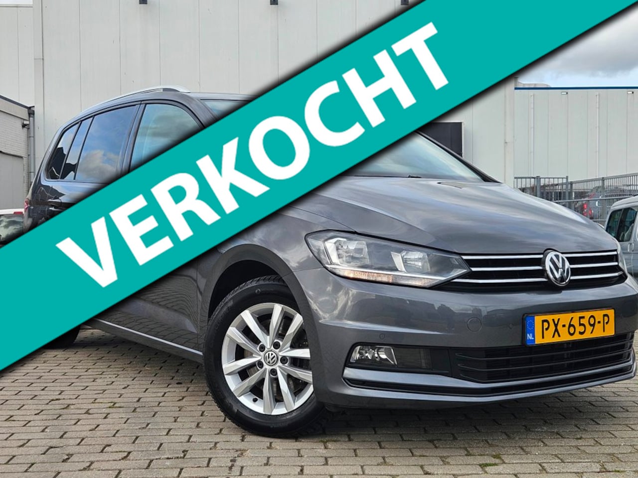 Volkswagen Touran - 1.6 TDI SCR C.Line Bsn. 7 psn 1e eignr BTW - AutoWereld.nl