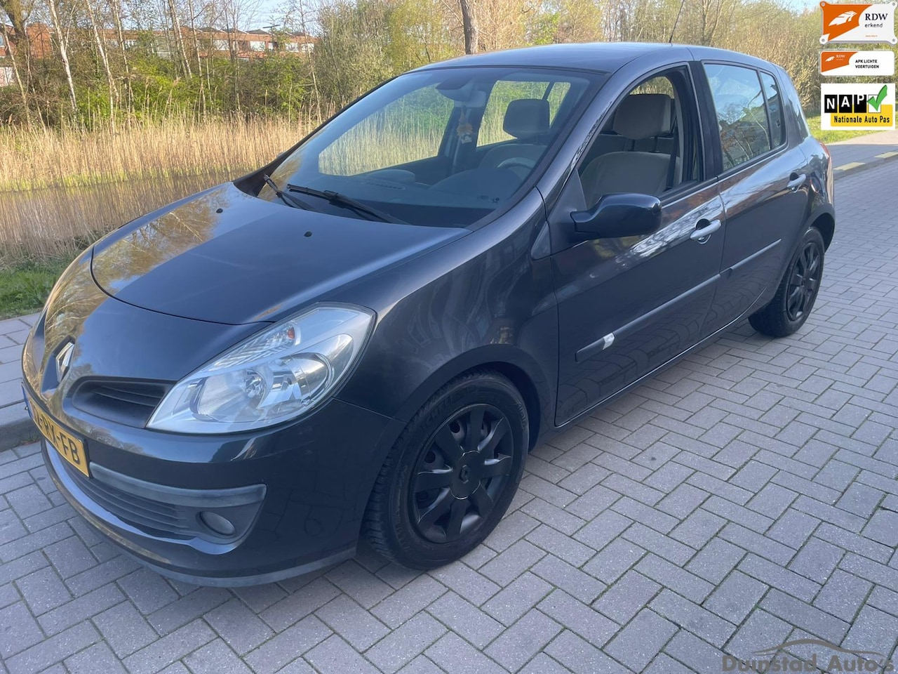 Renault Clio - 1.6-16V Dynamique Luxe Automaat 5-deurs - AutoWereld.nl