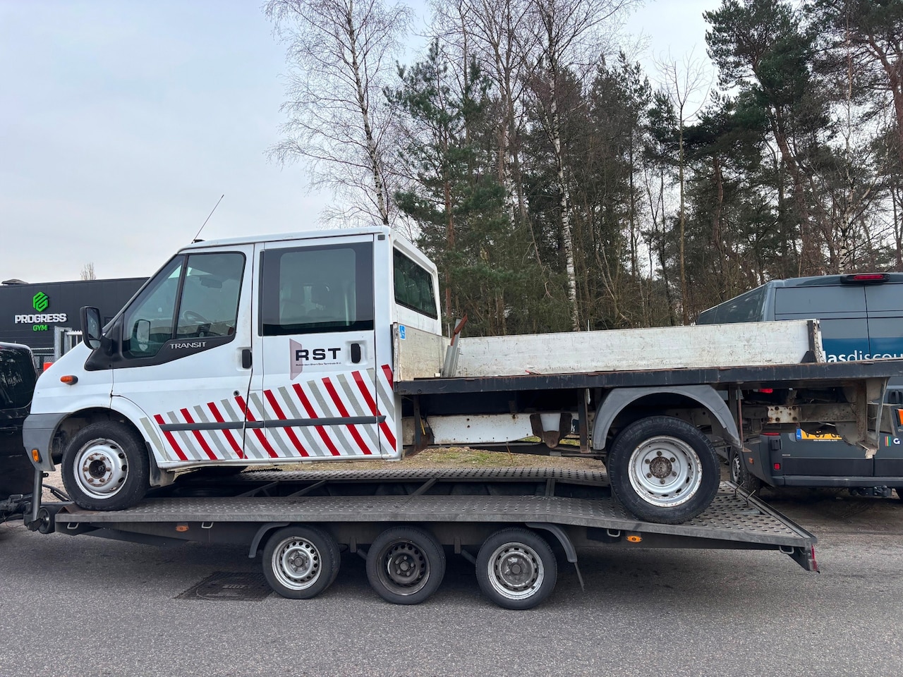 Ford Transit - 350L 2.4 TDCI EF DC 350L 2.4 TDCI EF DC - AutoWereld.nl