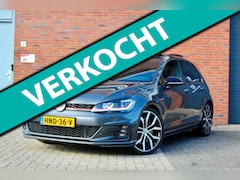 Volkswagen Golf - 2.0 TSI GTI Performance | PANO VIRTUAL DCC