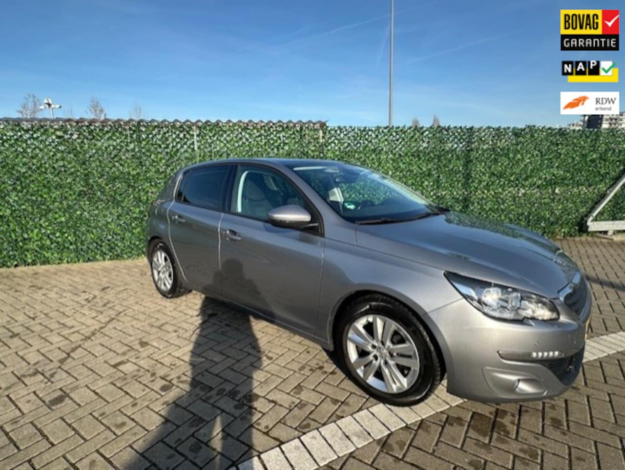 Peugeot 308 - 1.6 BlueHDi Blue Lease Executive 1.6 BlueHDi Blue Lease Executive - AutoWereld.nl