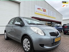 Toyota Yaris - 1.3 VVTi Sol AUTOMAAT