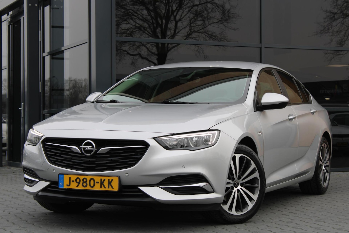 Opel Insignia Grand Sport - 1.5 Turbo | Camera | Blind spot - AutoWereld.nl